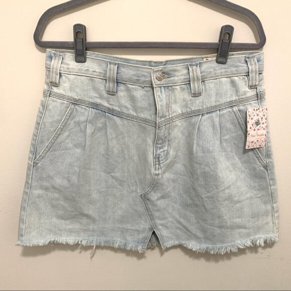 Free People Sidecar Frayed Denim Mini Skirt NWT 30 - Picture 1 of 10